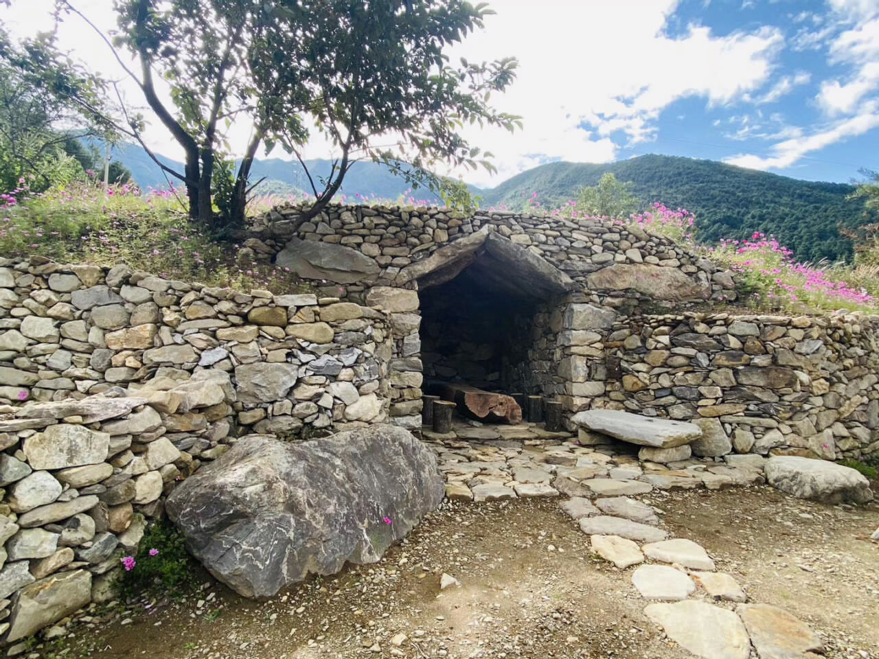 大理洱源鳳羽稻田劇場(chǎng)