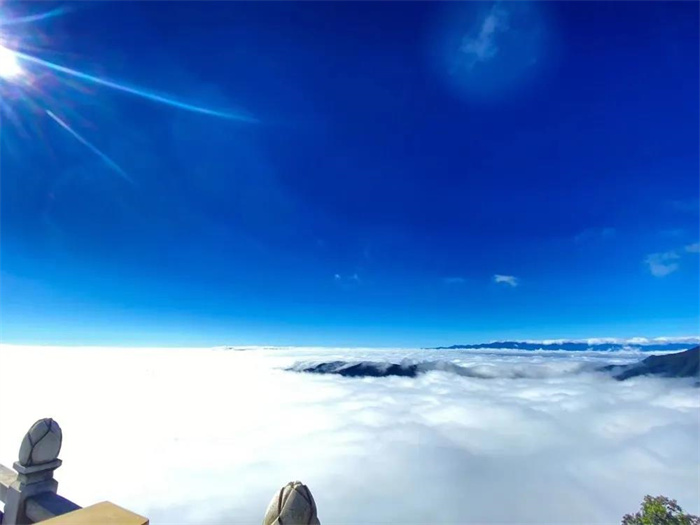 奔赴雞足山，看最美天際線，打卡大理小眾旅游地