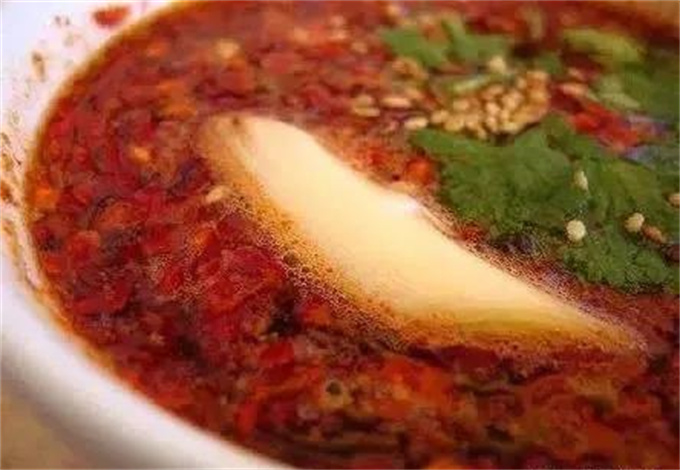 大理特色美食推薦：去大理，一定要吃一場生皮