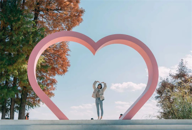 大理旅游：大理旅行社：情人節(jié)游玩指南，大理這些游玩地甜度100%