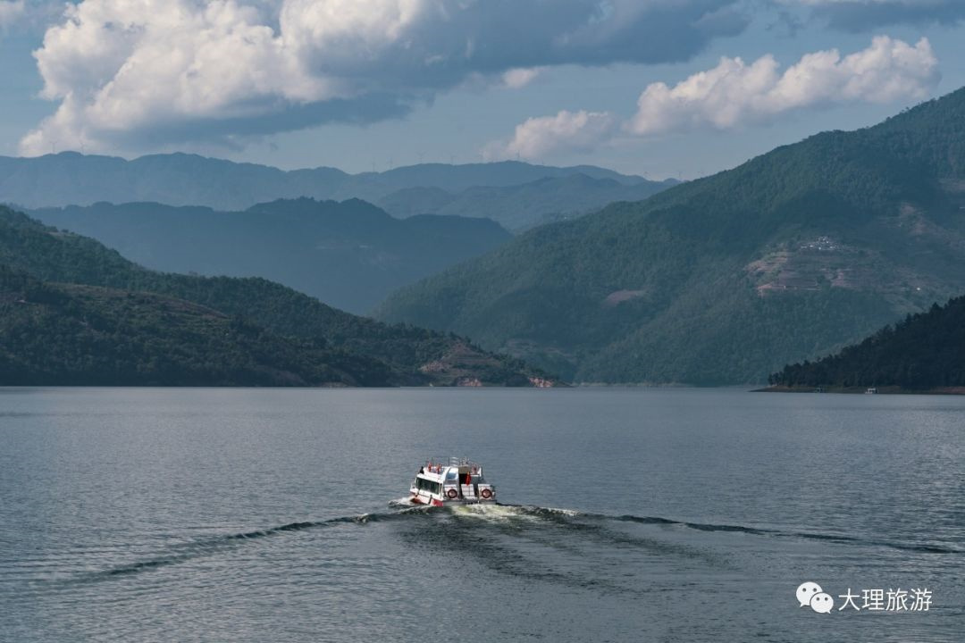 大理會(huì)務(wù)公司：“滇紅一號(hào)”游輪即將通航，“五彩瀾滄江”新玩法立馬走起！