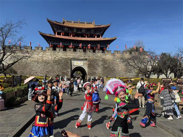 云南旅游,云南旅行社,云南團(tuán)建公司,云南活動(dòng)執(zhí)行,大理旅游,大理旅行社,大理團(tuán)建公司,大理策劃公司,大理活動(dòng)執(zhí)行：在大理，遇見詩與遠(yuǎn)方